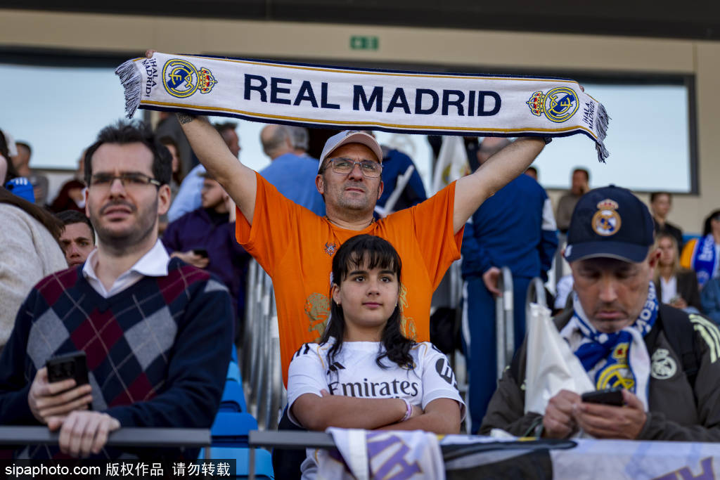 巴萨女足国家德比3-0完胜皇马，西甲冠军几无悬念，霸主地位无人能撼！