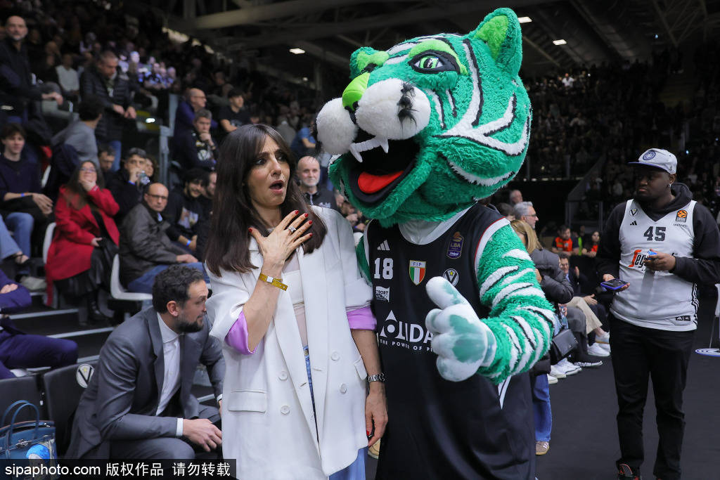 阿森纳迎战伯恩茅斯:拉亚成焦点