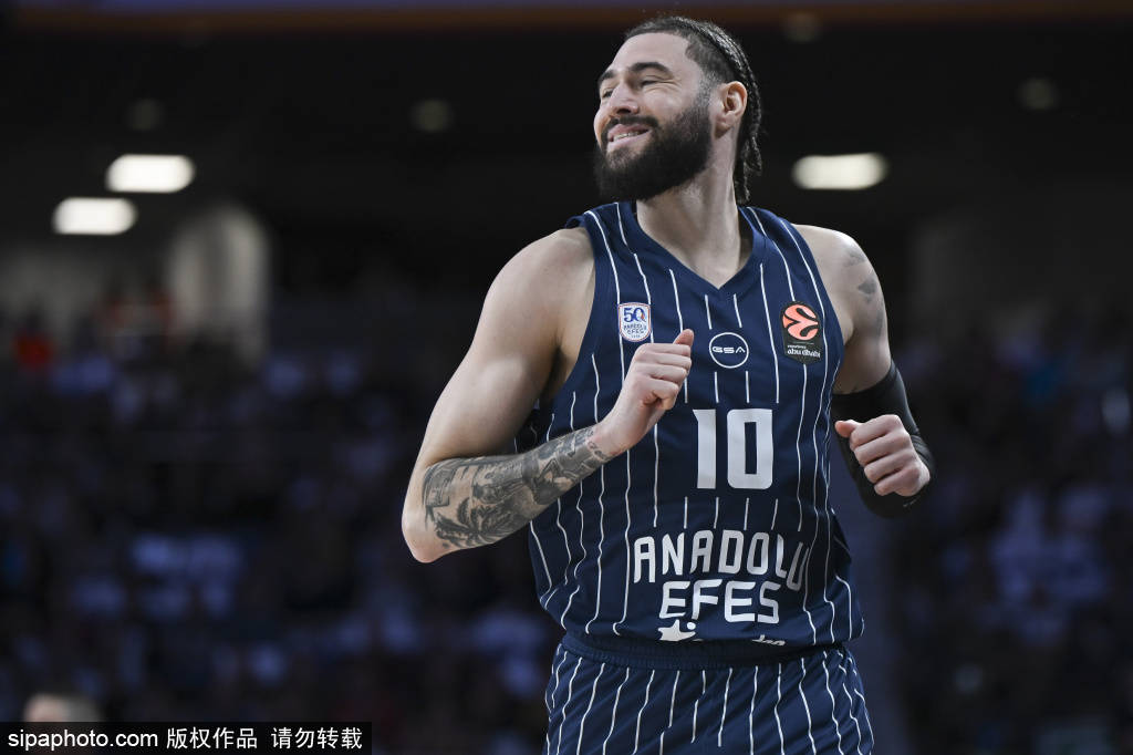 卡马文加赛季末状态低迷,连失三场成皇马折戟关键